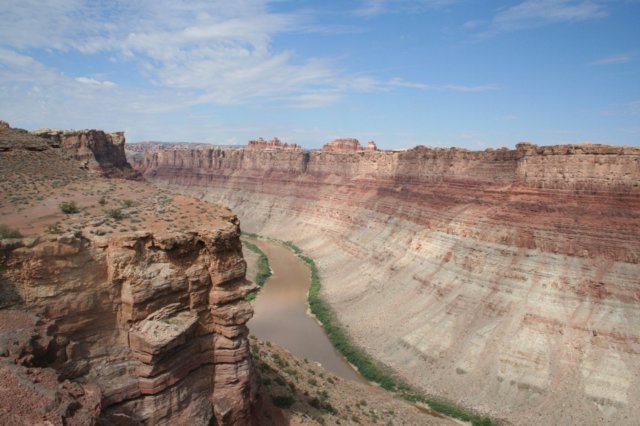 lookingdowncoloradoriver.jpg