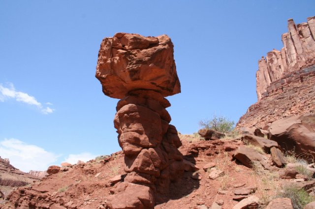 coollookingrock.jpg